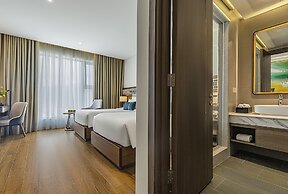 Peninsula Hotel Danang