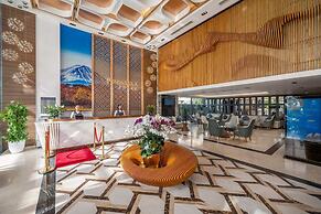 Peninsula Hotel Danang