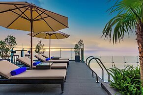 Peninsula Hotel Danang