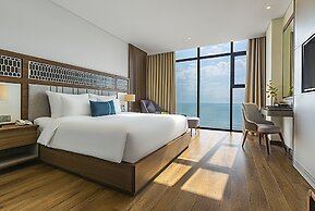 Peninsula Hotel Danang