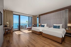 Peninsula Hotel Danang