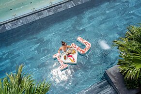 Peninsula Hotel Danang