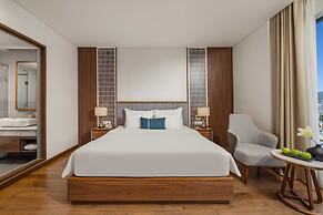 Peninsula Hotel Danang