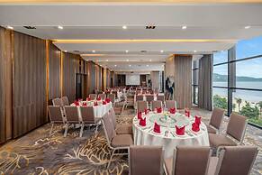 Peninsula Hotel Danang
