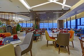 Peninsula Hotel Danang