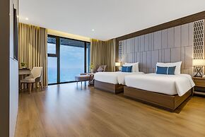 Peninsula Hotel Danang