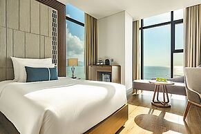 Peninsula Hotel Danang