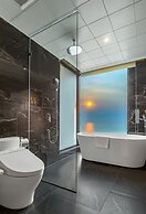 Peninsula Hotel Danang