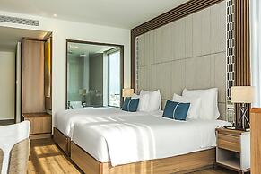 Peninsula Hotel Danang