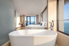 Peninsula Hotel Danang