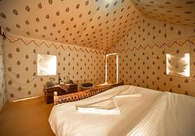 The Captain Desert Camp