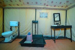 The Captain Desert Camp