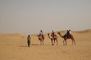 The Captain Desert Camp