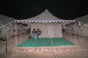 The Captain Desert Camp