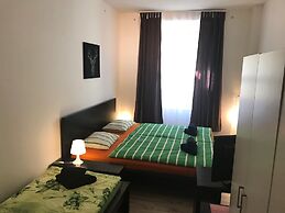 Party Bunker Apartment