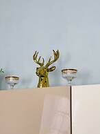 Charming 2-bedroom Apartment Located in Ayr