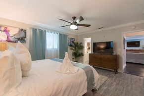 Private Pool 3BR New Modern Furniture