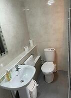 Charming Chalet - Sleep 3/4 & Free Parking
