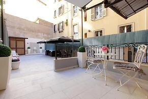 Roman Holiday Colosseo