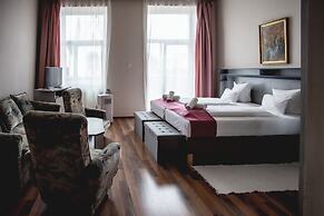 Hotel Kapos