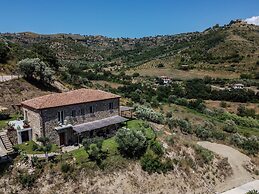 Country House L'antica Pietra