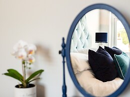 Blue Lobster Cottage