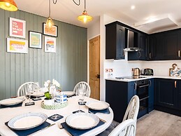 Blue Lobster Cottage