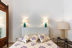 L Escalier Suite in Noto