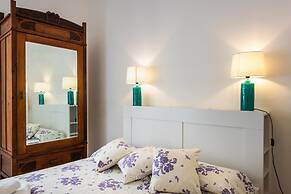 L Escalier Suite in Noto