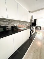Immaculate 1-bed Apartment in Orpington