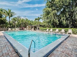 South Seas Beach Villa 2001