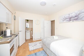 Modern Studio Apartments in Castle St