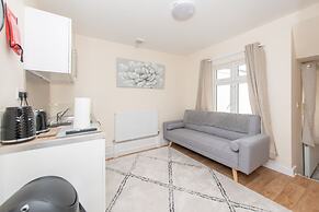 Modern Studio Apartments in Castle St