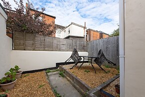 Modern Studio Apartments in Castle St
