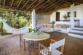 Hotel Calá & Divino