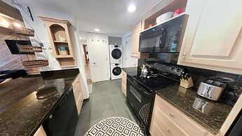 #101 Vail International