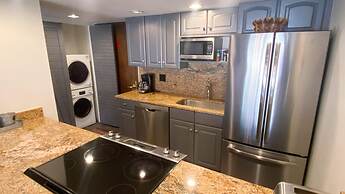 #001 Vail International