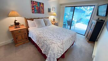 #010 Vail International