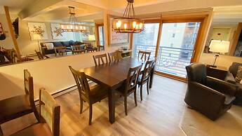 #208 Vail International