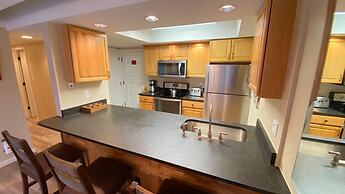 #208 Vail International