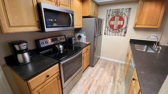 #208 Vail International