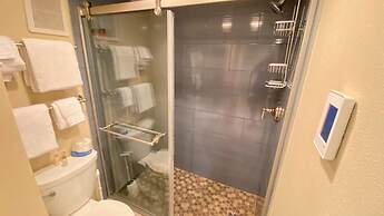 #208 Vail International