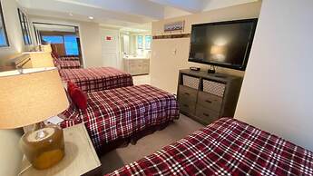 #208 Vail International