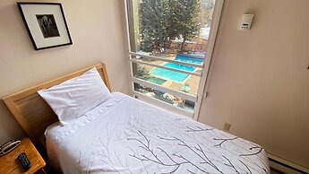 #206 Vail International