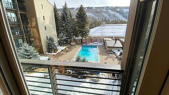 #206 Vail International