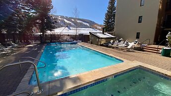 #206 Vail International