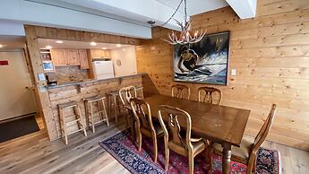 #206 Vail International