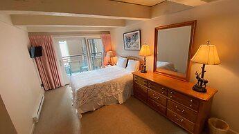 #206 Vail International