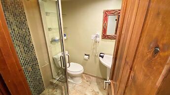 #307 Vail International