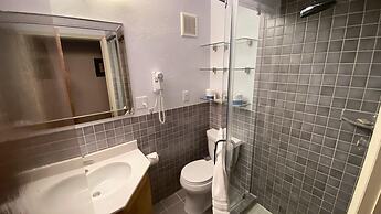 #109 Vail International